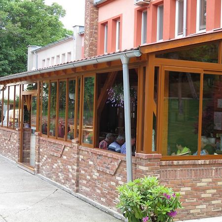 Bartal Rodinne Vinarstvo Šamorín 외부 사진